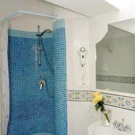 Bussola Hotel 3*