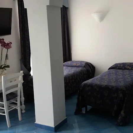 Hotel Bussola 3*
