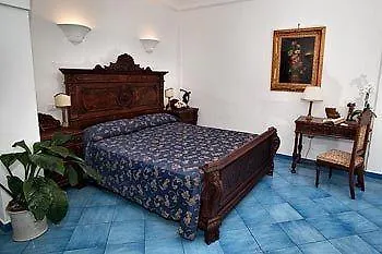 Bussola 3*