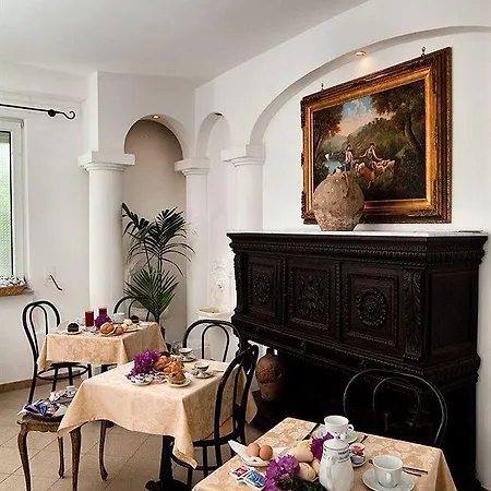Bussola Hotel 3*