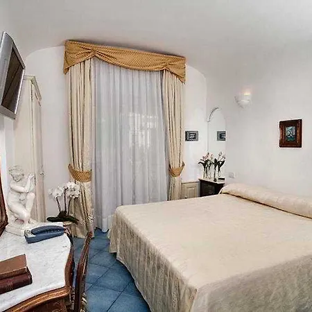 Bussola Ανακάπρι