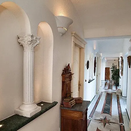 Bussola Hotel 3*