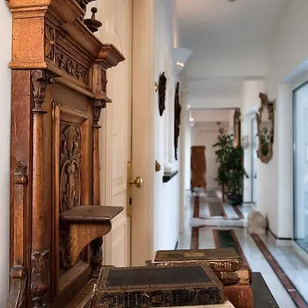 Hotel Bussola 3*