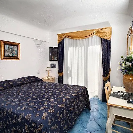 Hotel Bussola
