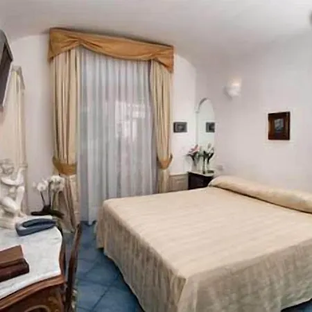Bussola Di Hermes 3*