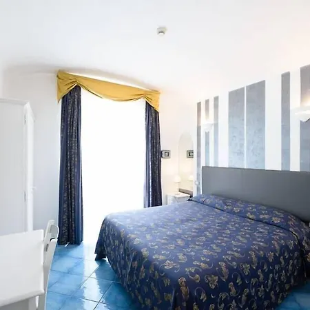 Bussola Di Hermes 3*