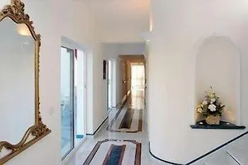 Bussola Hotel 3*